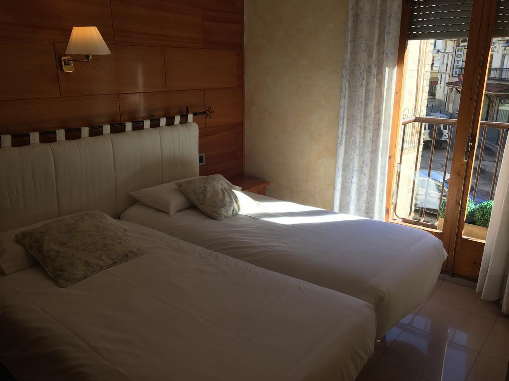 Hostal La Placeta Camprodon Exterior photo