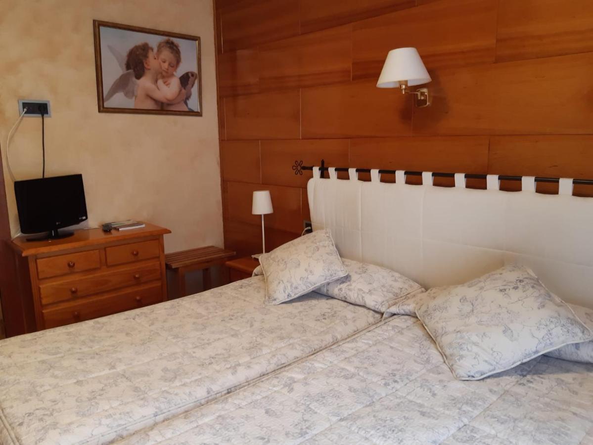 Hostal La Placeta Camprodon Exterior photo